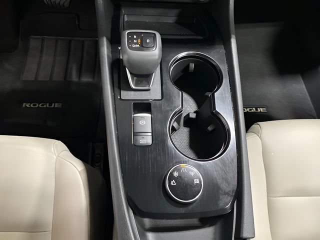 Certified 2023 Nissan Rogue SV w/ SV Premium B Package AWD/4WD image 18