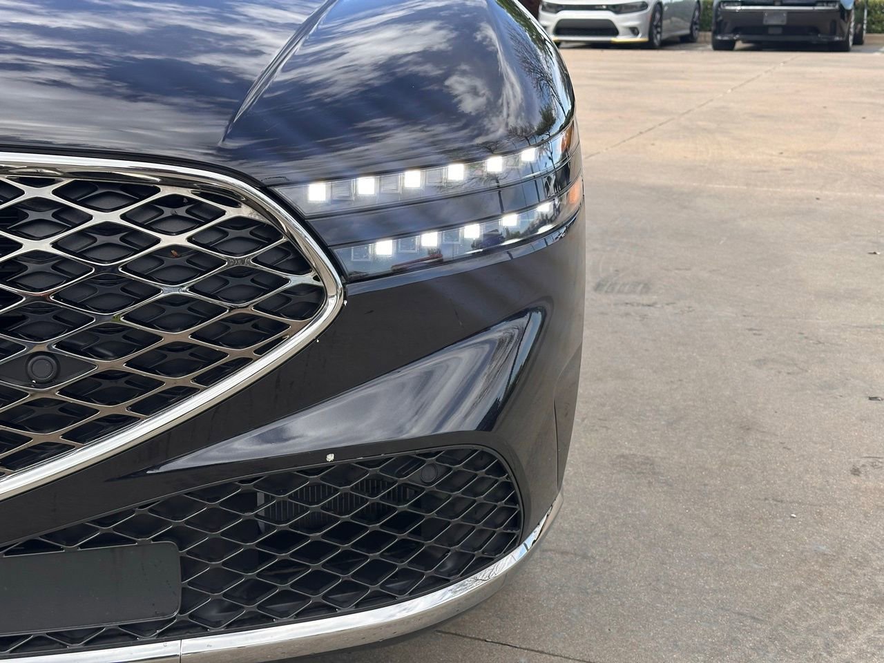 Used 2025 Genesis G90 3.5T image 6