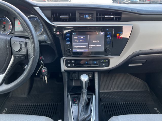 Used 2019 Toyota Corolla LE w/ LE Premium Package FWD image 19