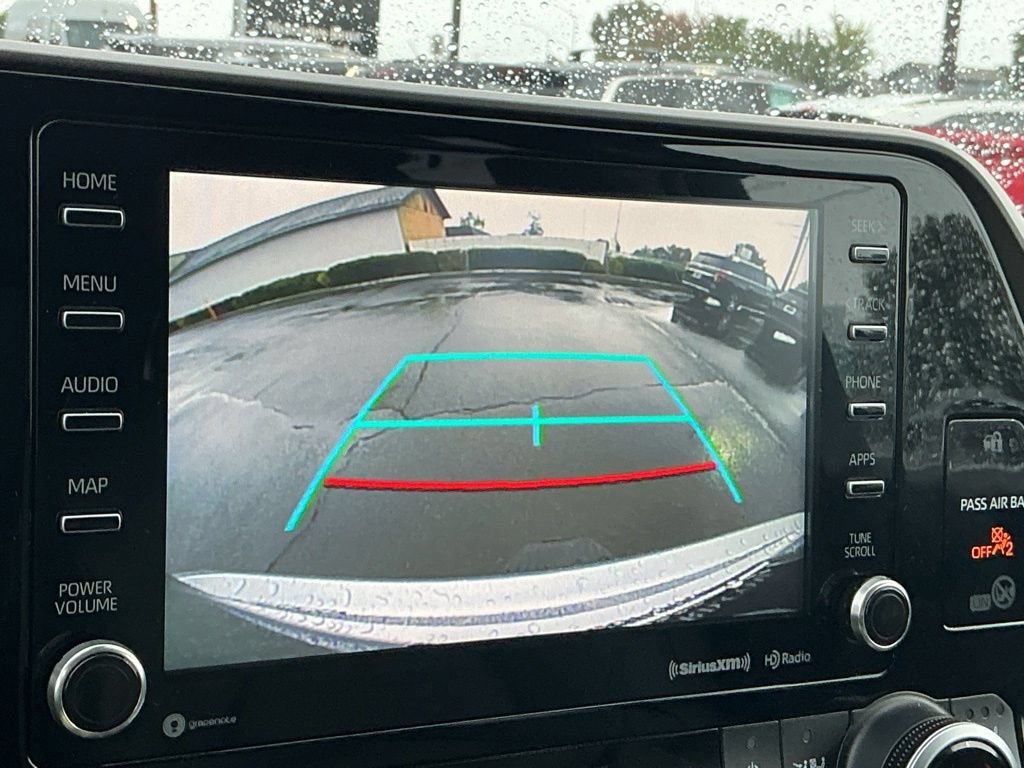Used 2020 Toyota Highlander XLE AWD/4WD image 31