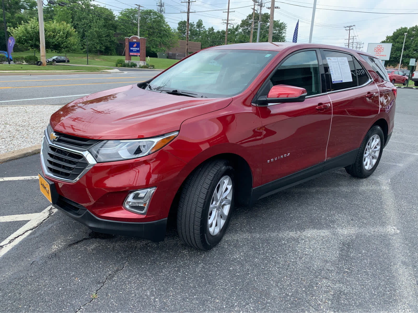 Used 2019 Chevrolet Equinox LT FWD image 3