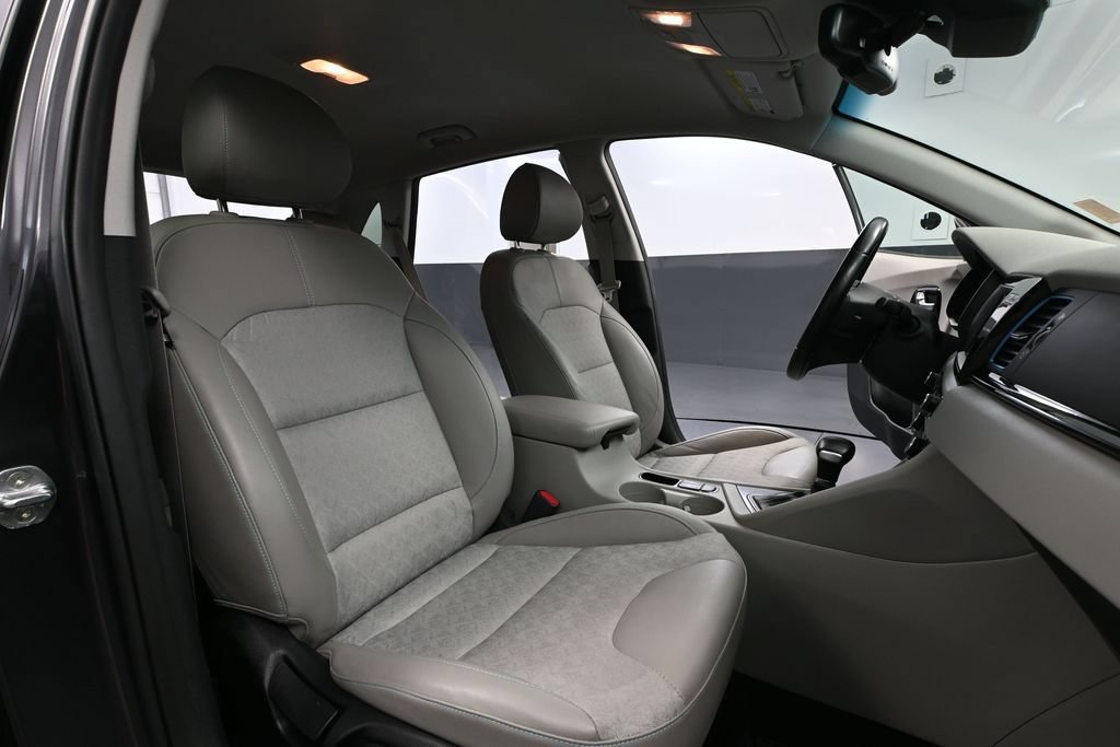 Used 2019 Kia Niro EX FWD image 44