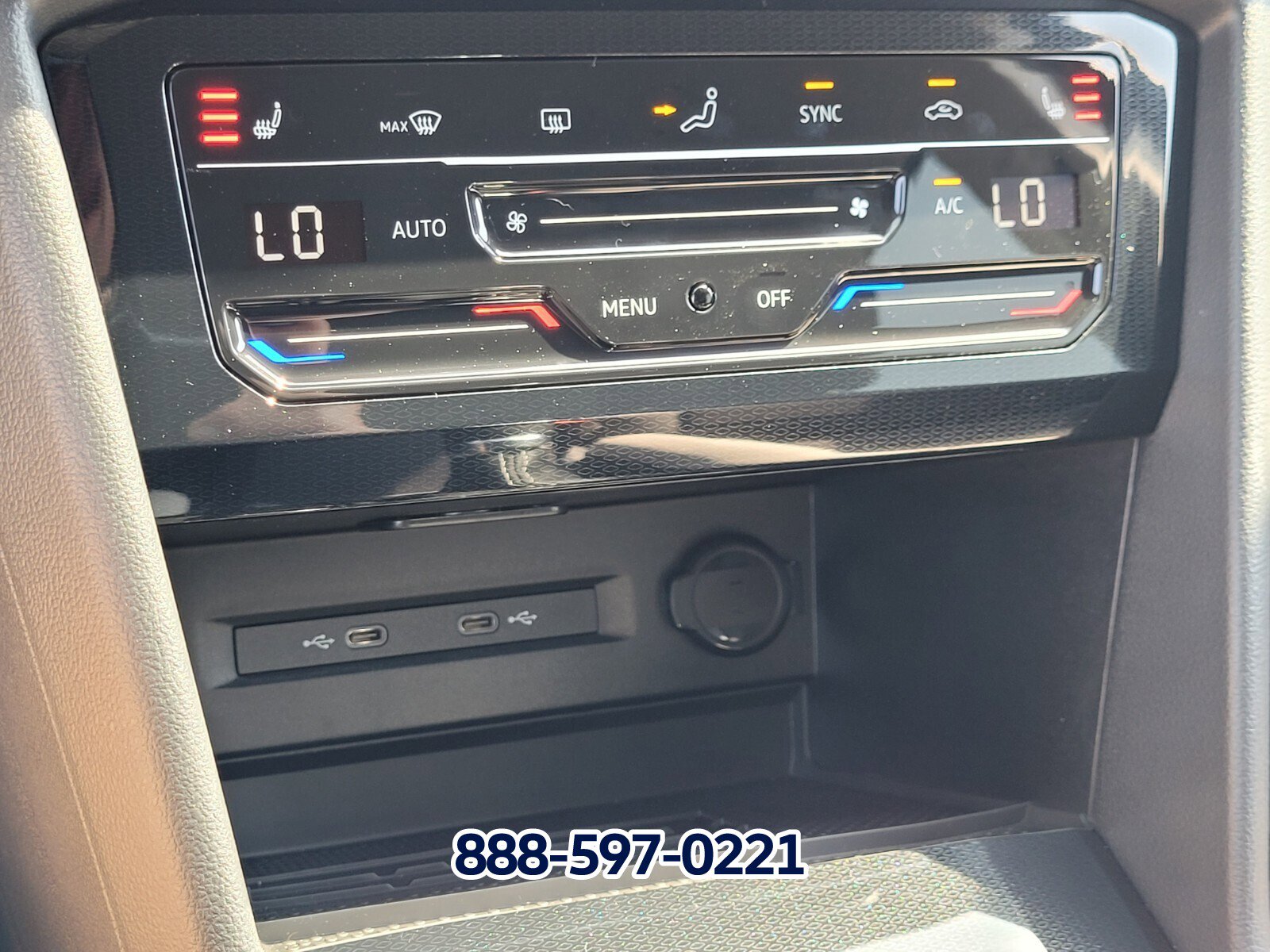 New 2025 Volkswagen Taos SE image 13