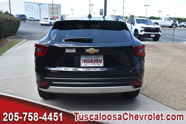 Certified 2024 Chevrolet Trax LT w/ Driver Confidence Package FWD image 9