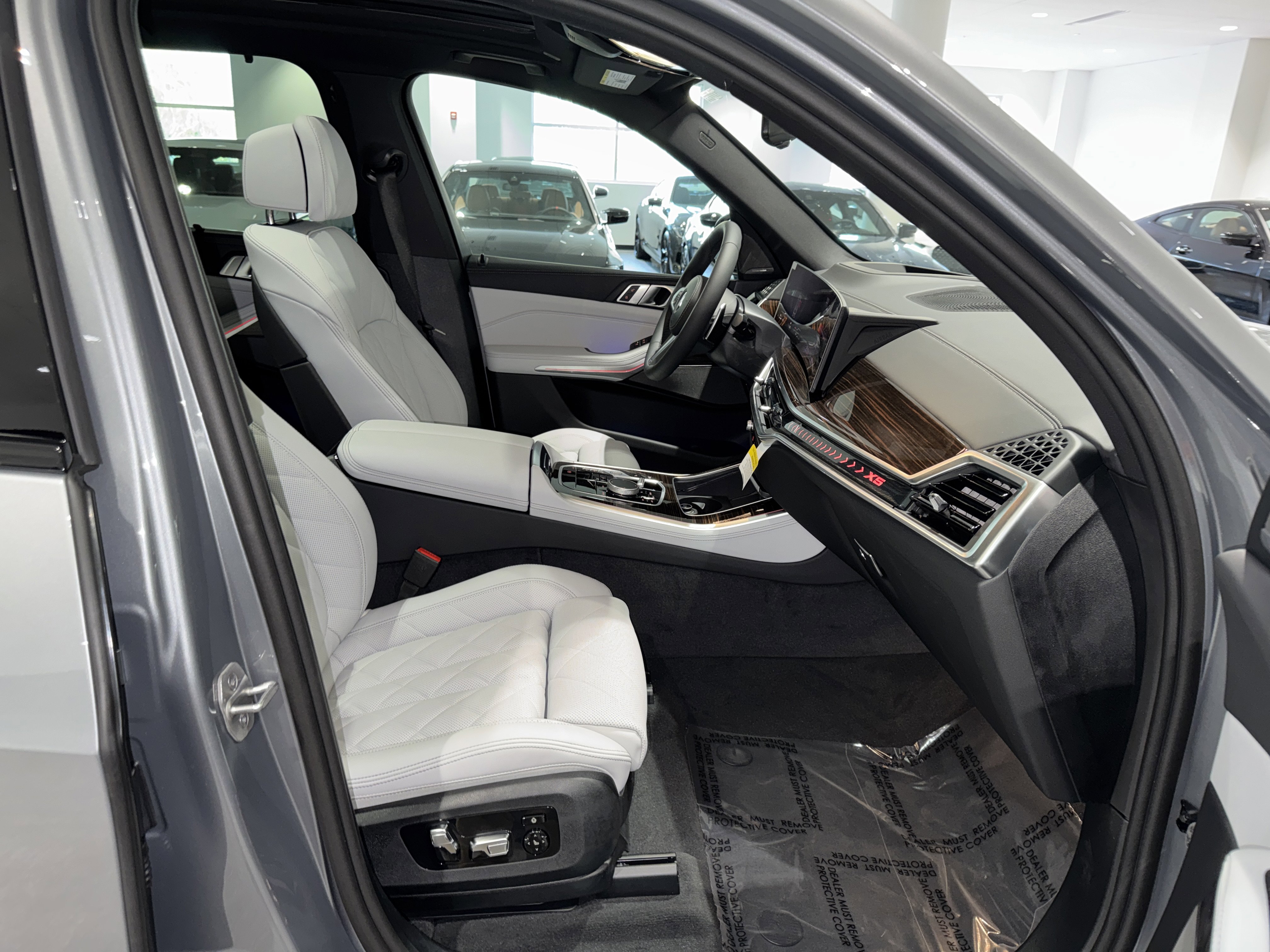 New 2026 BMW X5 sDrive40i w/ M Sport Package image 9