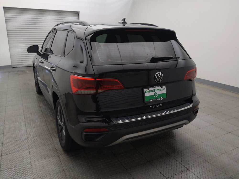 Used 2024 Volkswagen Taos S w/ MDO Package FWD image 6