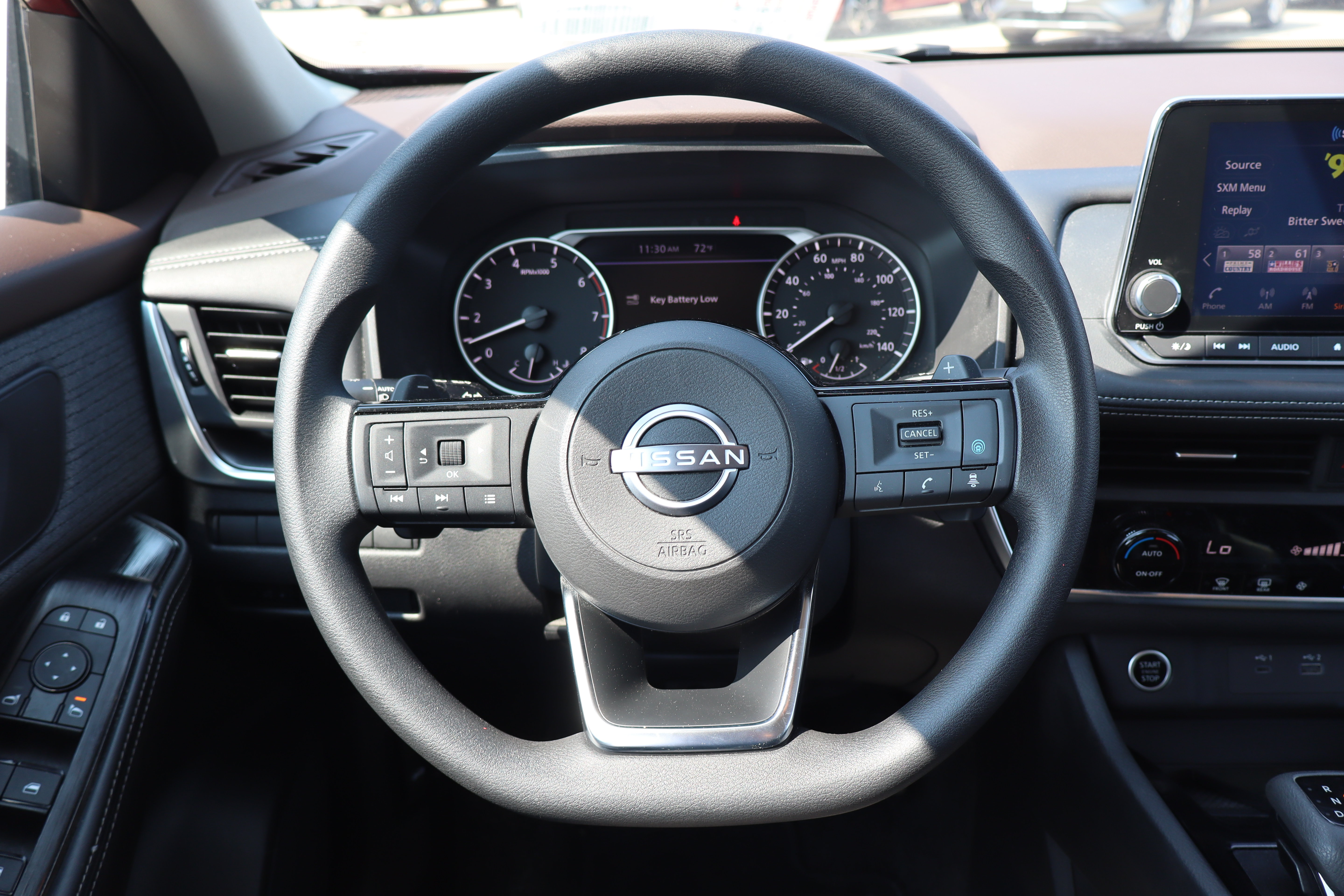 Used 2023 Nissan Rogue SV AWD/4WD image 14