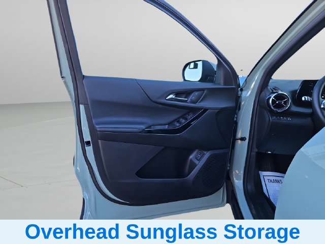 Used 2025 Chevrolet Equinox LT w/ Convenience Package II AWD/4WD image 24