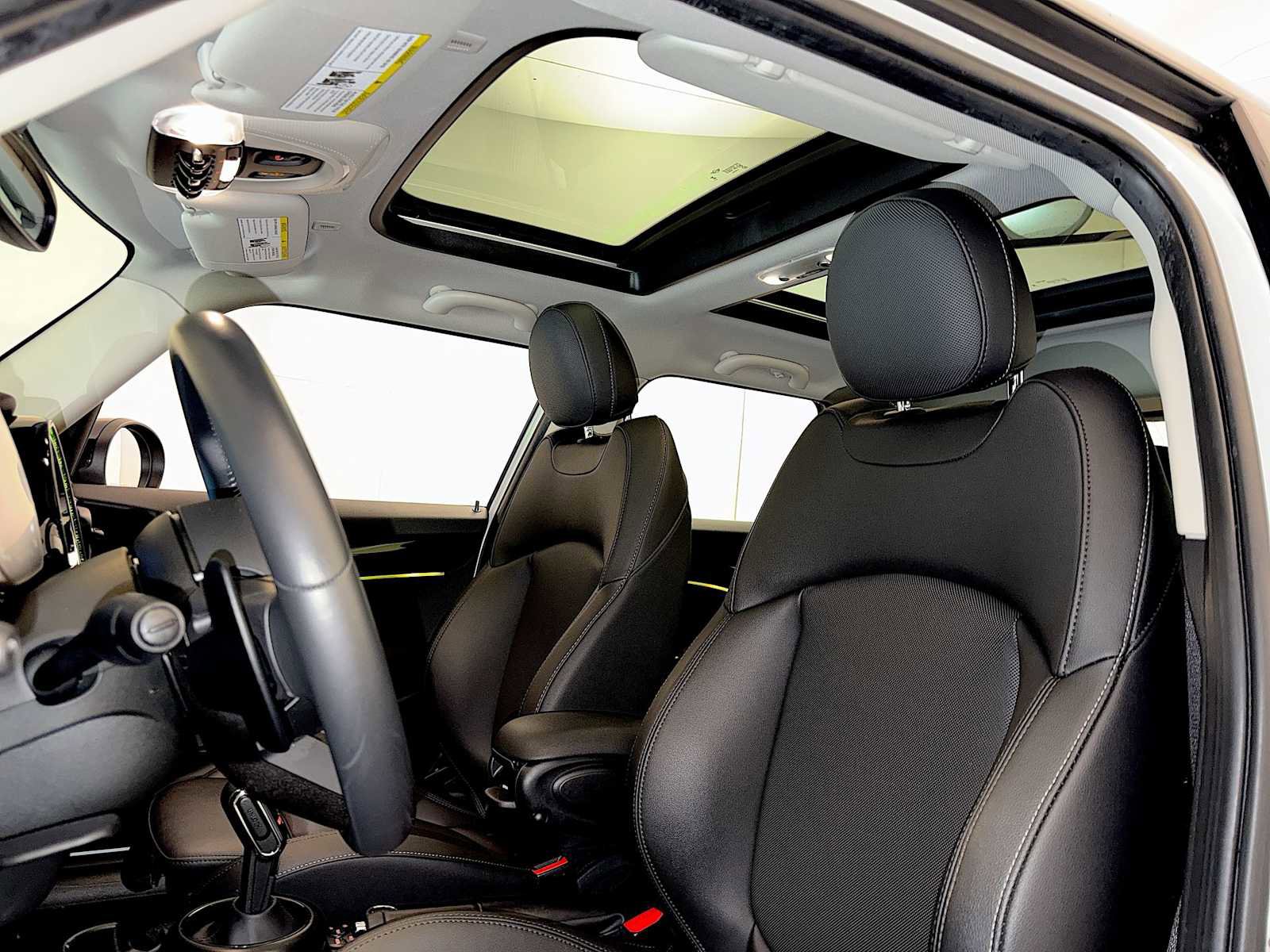 Used 2023 MINI Cooper S image 19