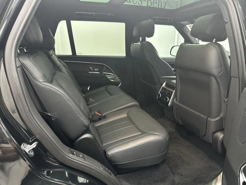 Used 2023 Land Rover Range Rover Long Wheelbase SE AWD/4WD image 24