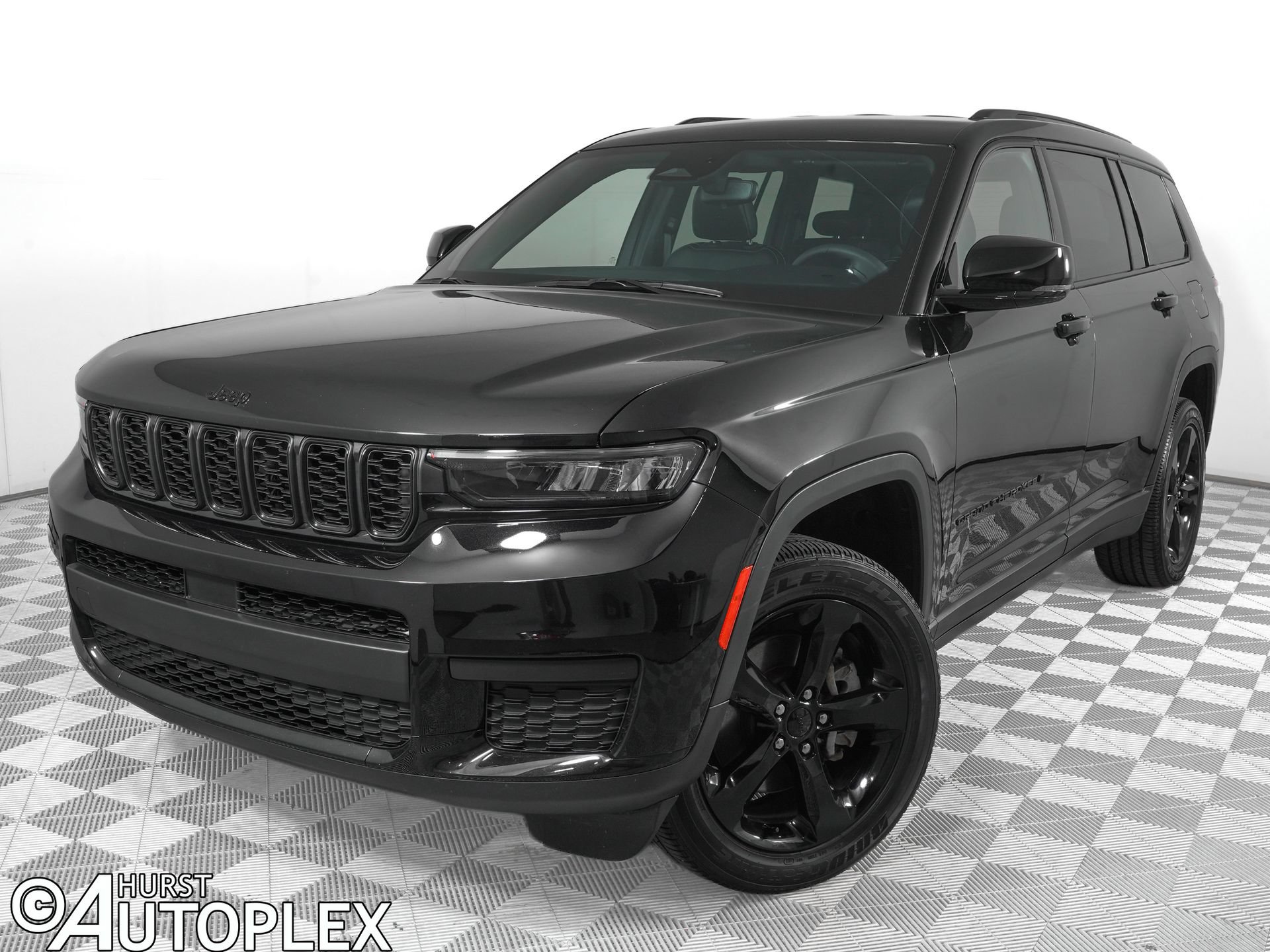 Used 2023 Jeep Grand Cherokee L Laredo