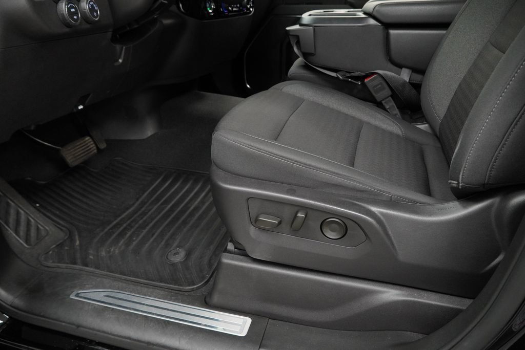 Used 2024 Chevrolet Silverado 1500 LT AWD/4WD image 24