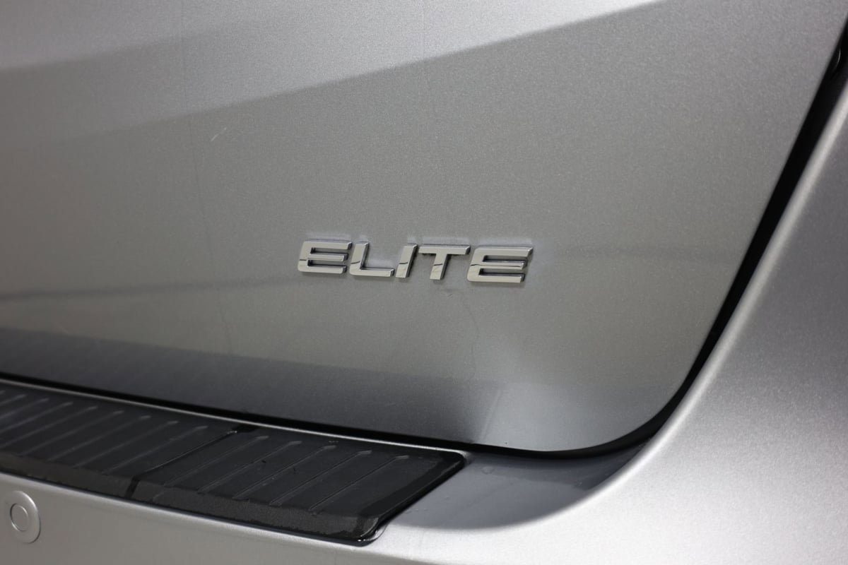 Used 2023 Honda Odyssey Elite image 17