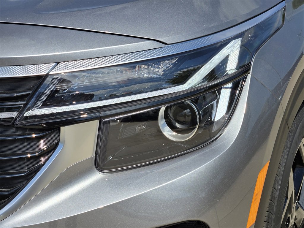 New 2026 Kia Seltos EX w/ EX Sunroof Package image 6