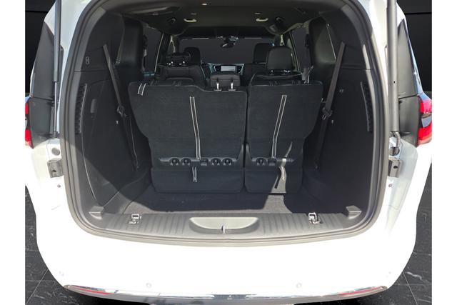 New 2026 Chrysler Pacifica Select FWD image 13