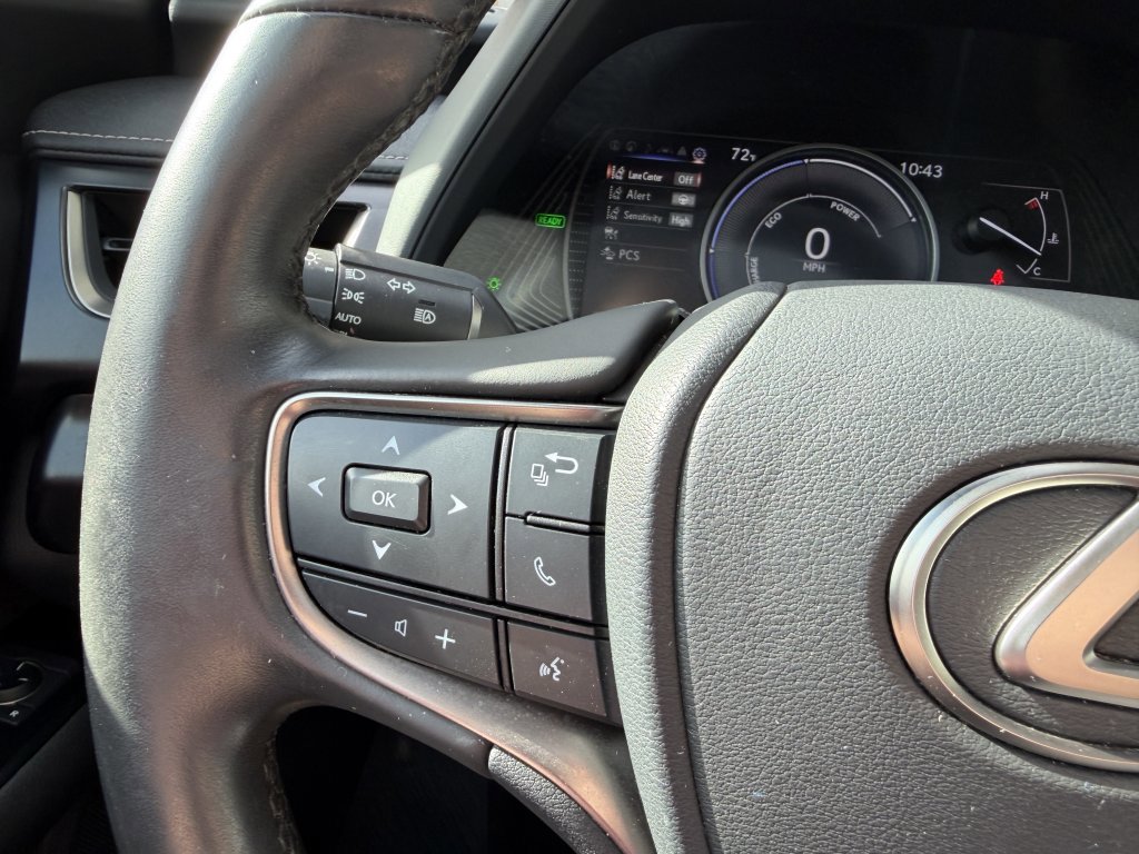 Used 2024 Lexus UX 250h FWD image 27