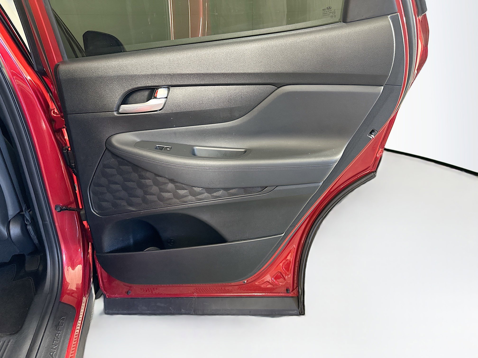 Used 2019 Hyundai Santa Fe SEL FWD image 29