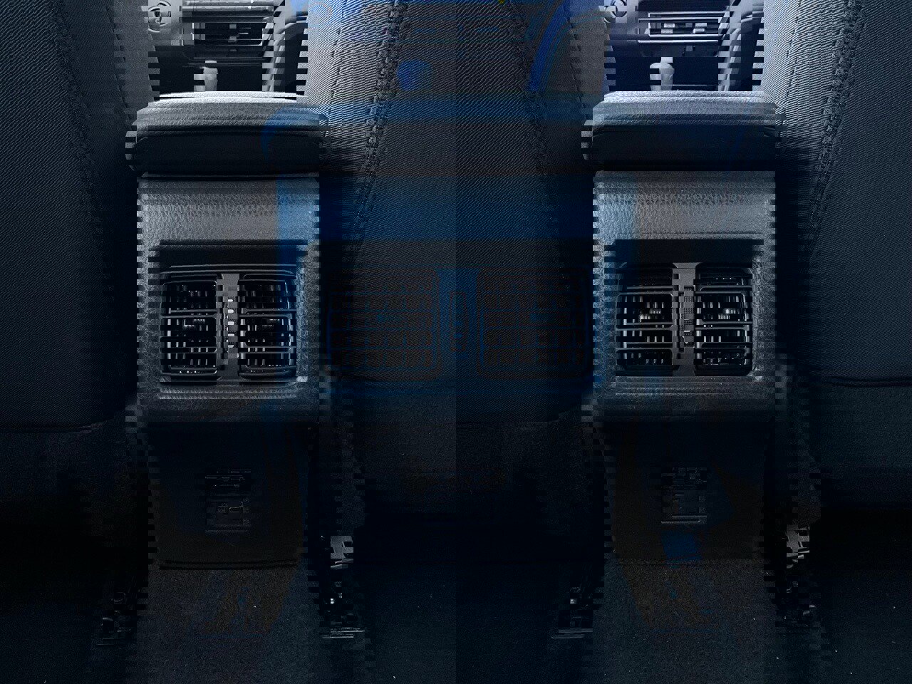 Used 2025 Toyota Camry LE image 12