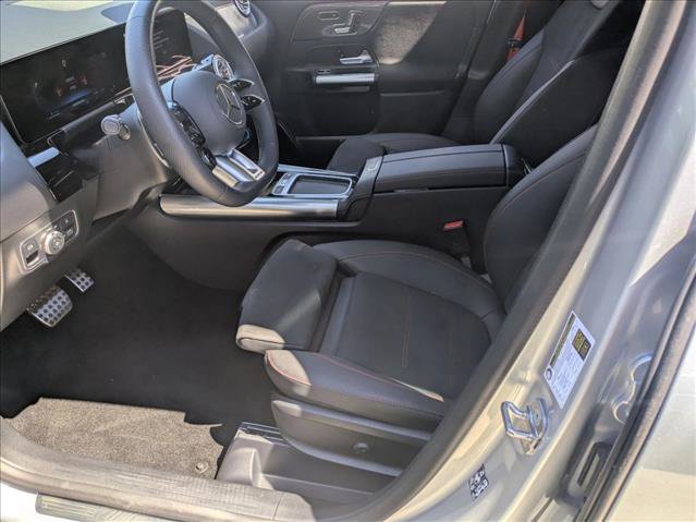 Used 2025 Mercedes-Benz GLA 35 AMG 4MATIC image 13