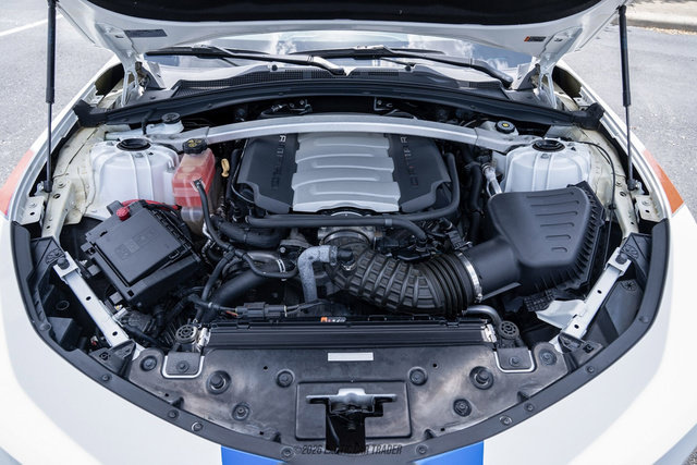 Used 2017 Chevrolet Camaro SS RWD image 23