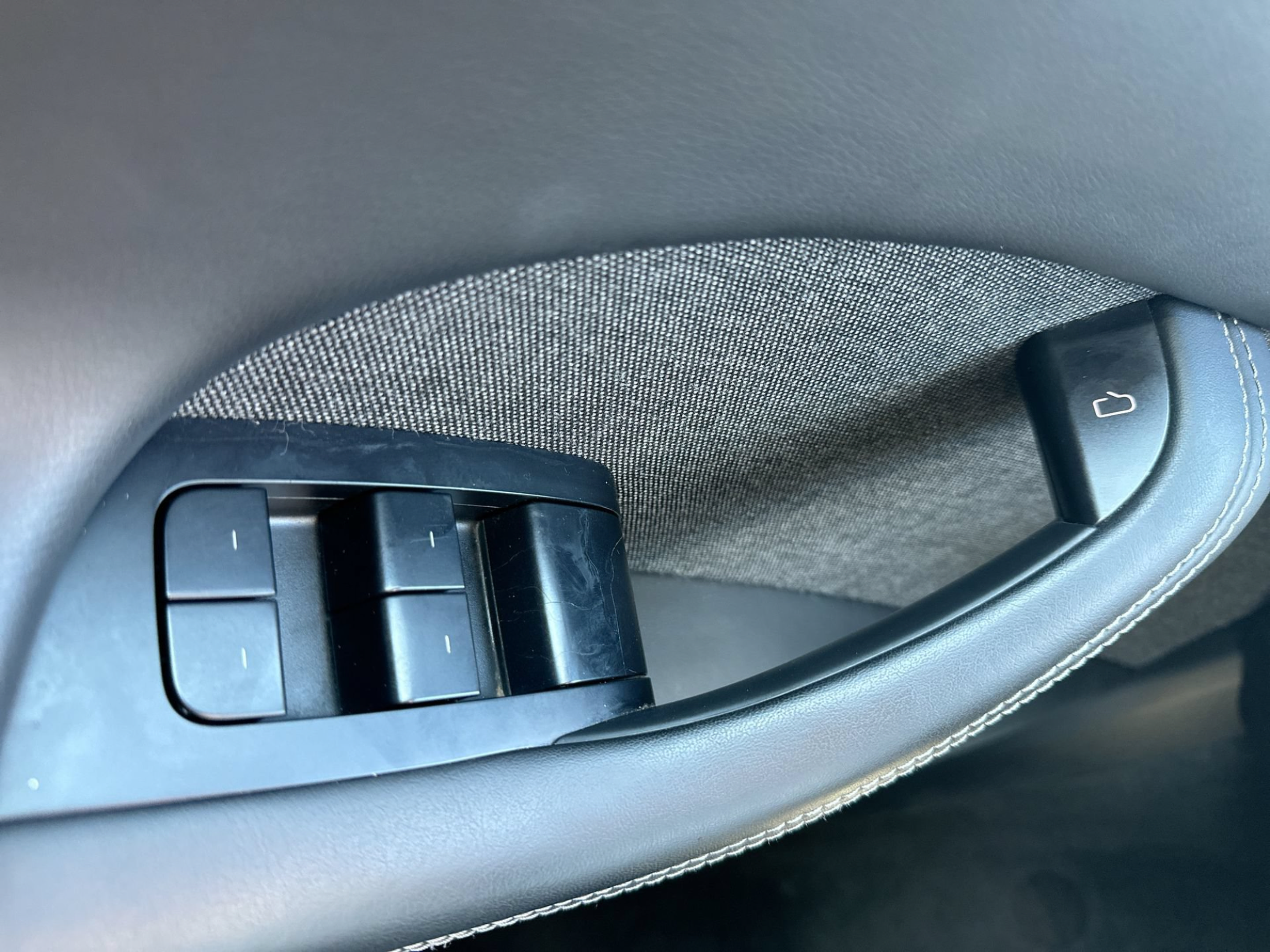 Used 2024 Tesla Model X AWD/4WD image 15