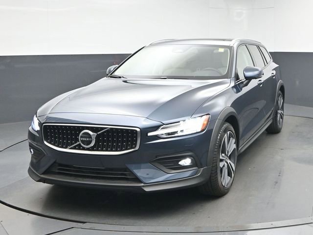 New 2026 Volvo V60 B5 Cross Country Plus w/ Protection Package Premier image 3