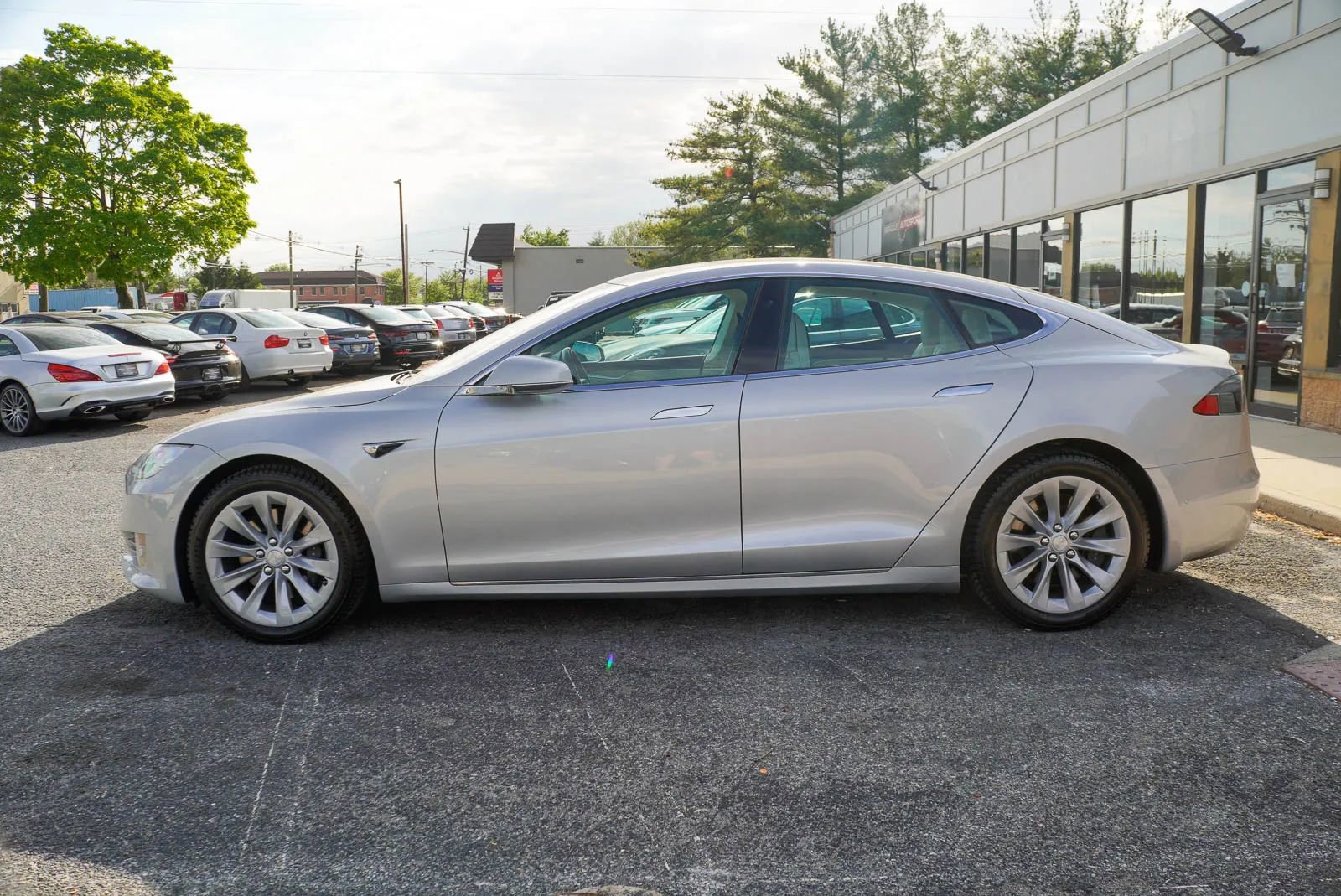 Used 2017 Tesla Model S 100D AWD/4WD image 4