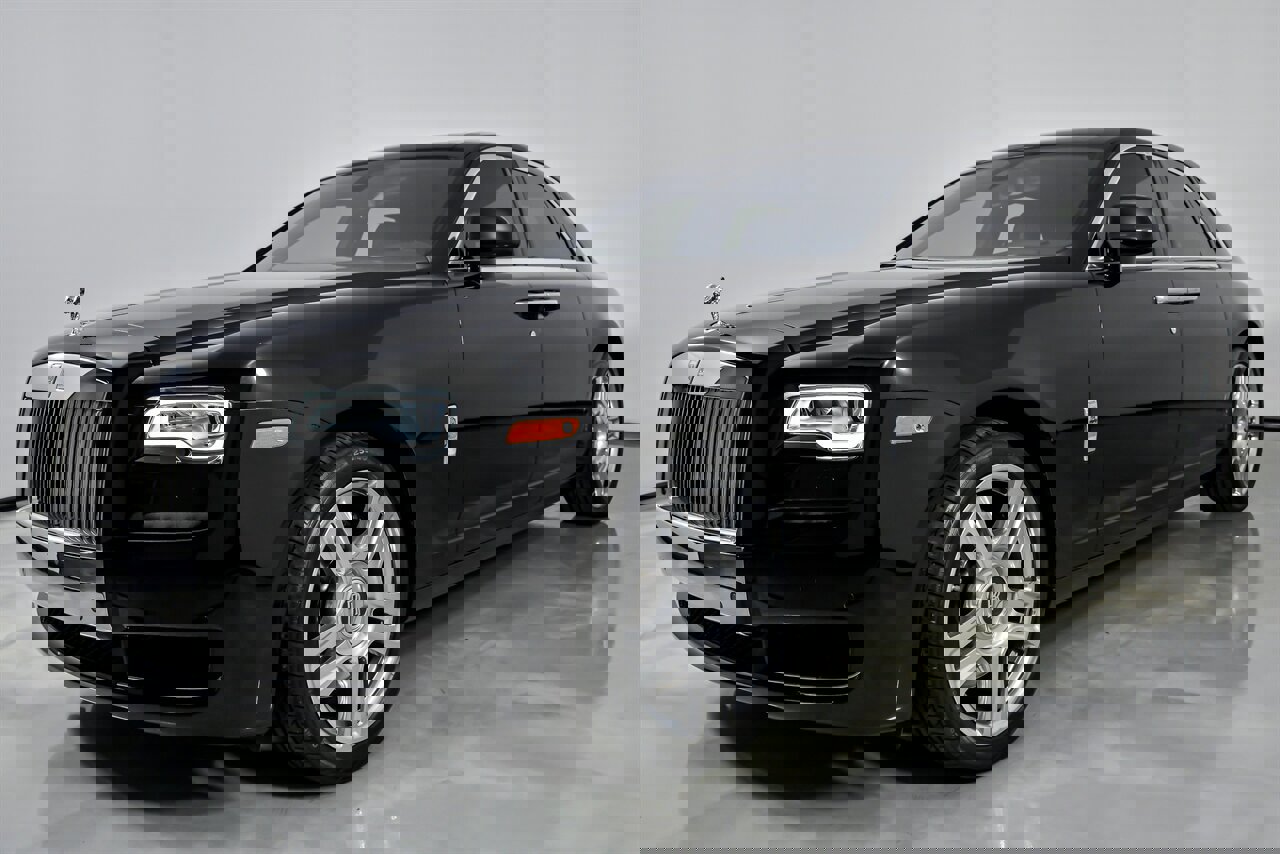 Used 2017 Rolls-Royce Ghost image 6