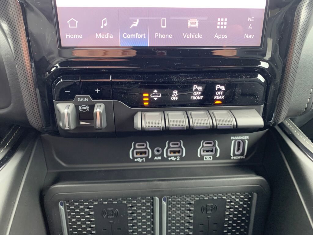 New 2026 RAM 1500 Limited w/ Body Color Bumper Group image 26