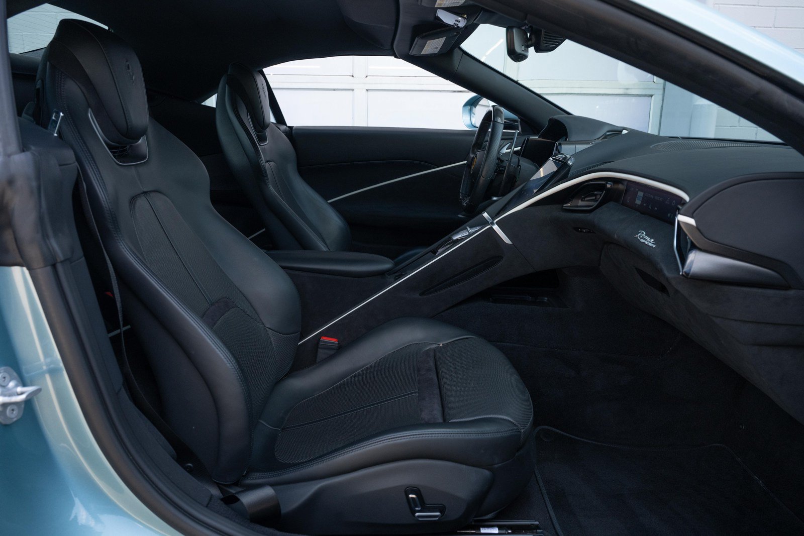 Used 2024 Ferrari Roma Spider RWD image 61