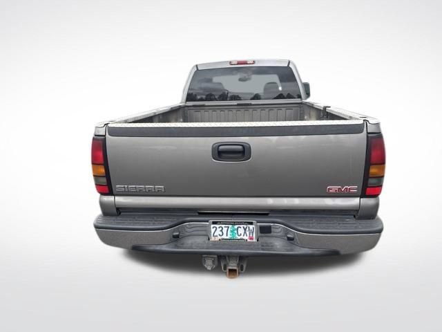 Used 2007 GMC Sierra 2500 SLE w/ Heavy-Duty Power Package AWD/4WD image 3