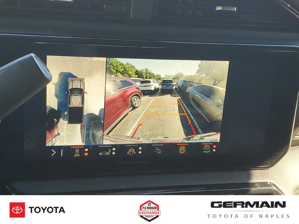 Used 2024 GMC Sierra 2500 AT4 w/ AT4 Premium Plus Package AWD/4WD image 27