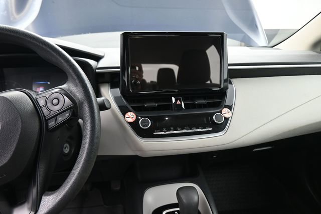 Used 2024 Toyota Corolla LE image 79