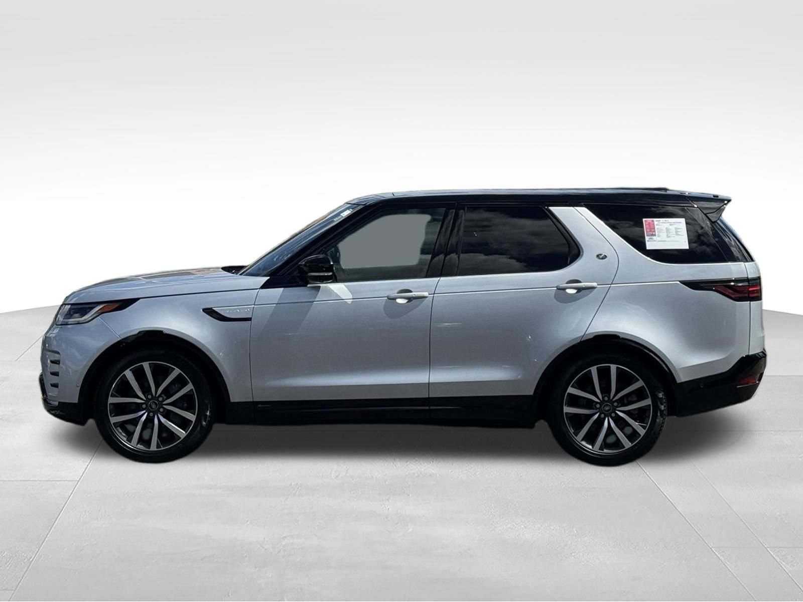 Used 2022 Land Rover Discovery HSE R-Dynamic AWD/4WD image 8