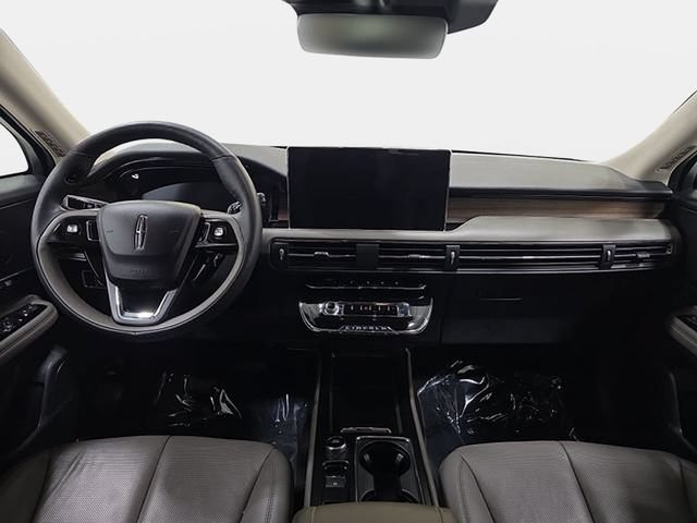 Certified 2023 Lincoln Corsair Reserve w/ Equipment Group 201A AWD/4WD image 9