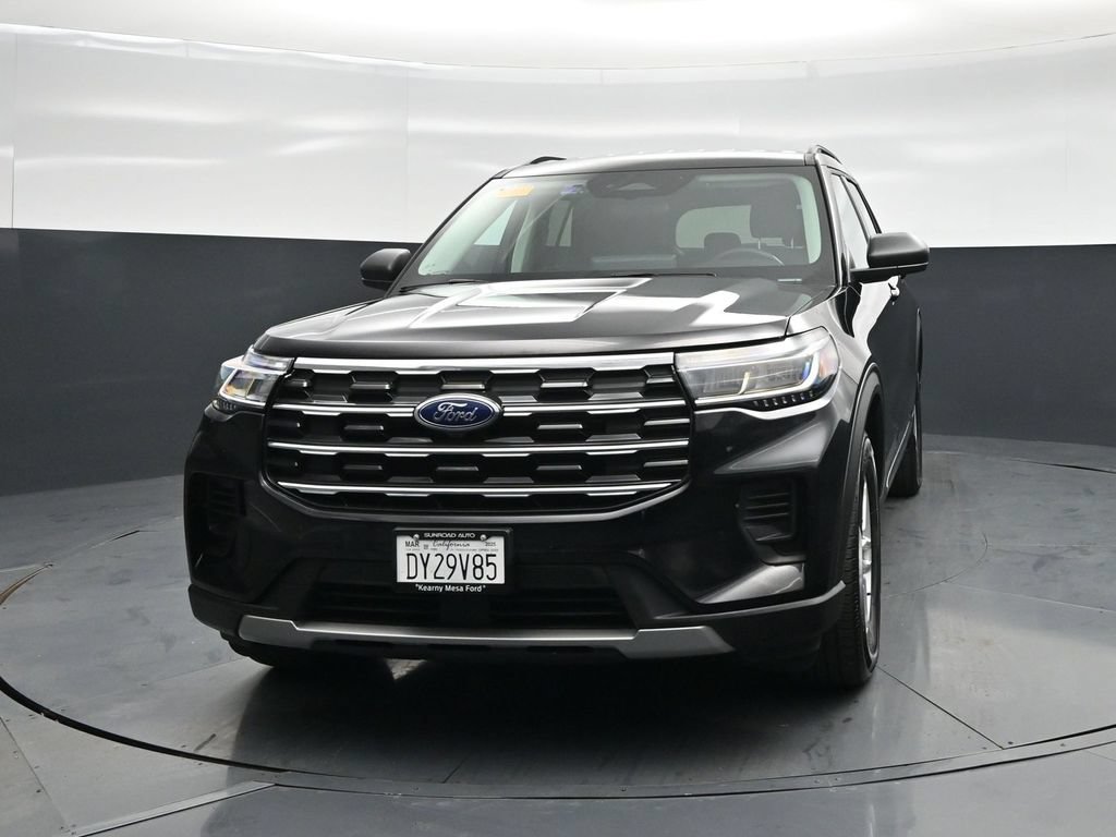 Used 2025 Ford Explorer Active AWD/4WD image 55