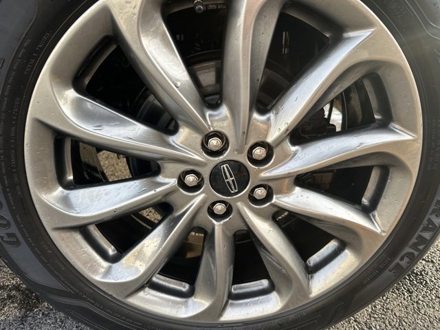 Used 2020 Lincoln Corsair AWD w/ Premium Package image 6