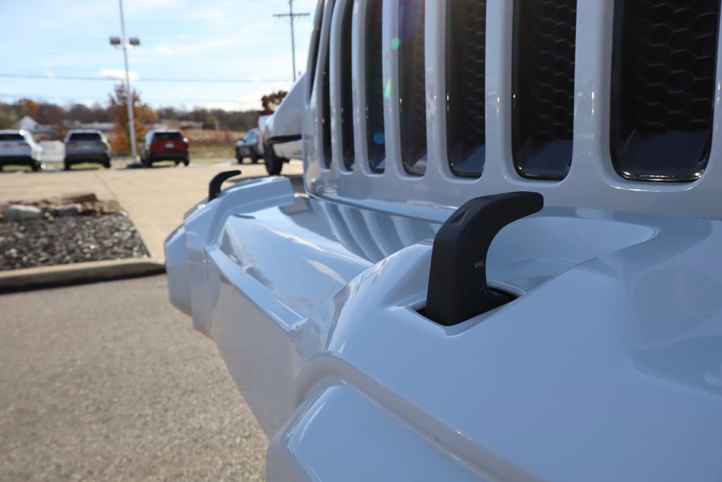 Used 2020 Jeep Wrangler Unlimited Sahara image 8