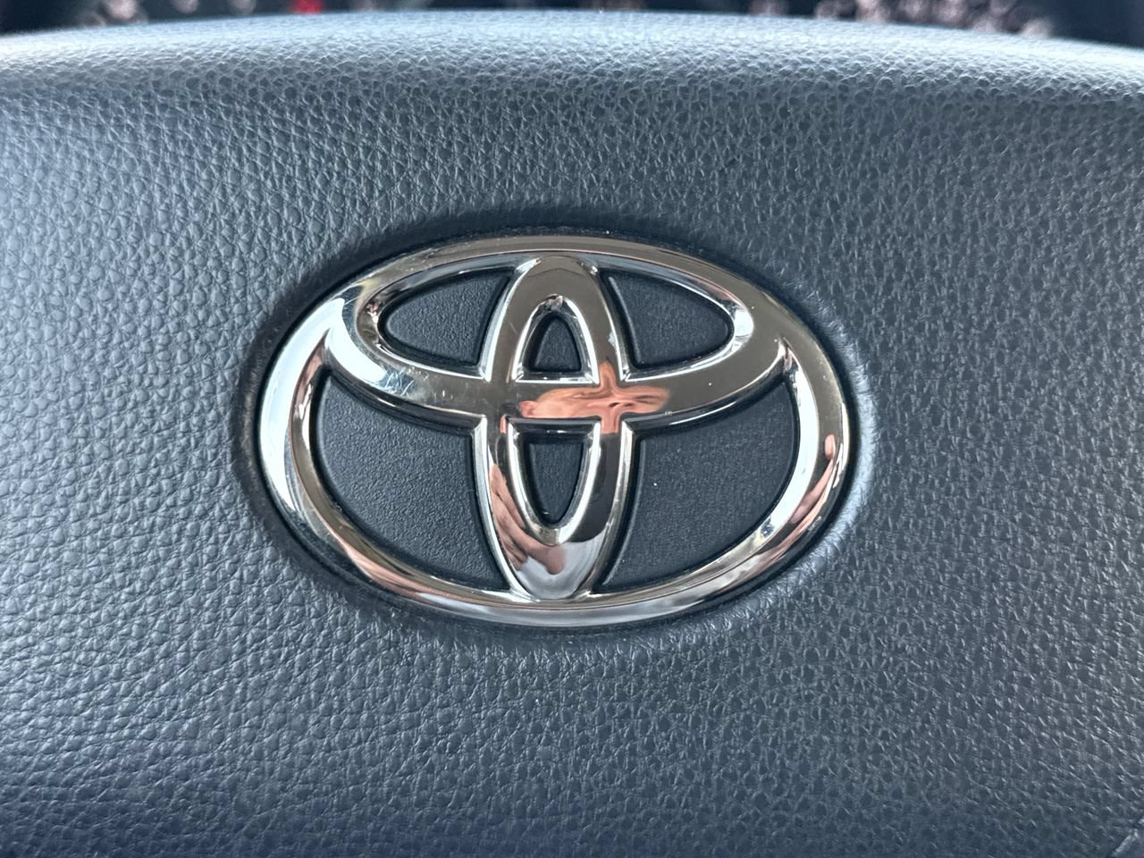 Used 2022 Toyota Tundra SR5 AWD/4WD image 26