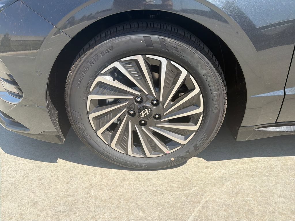 New 2026 Hyundai Sonata Limited FWD image 12