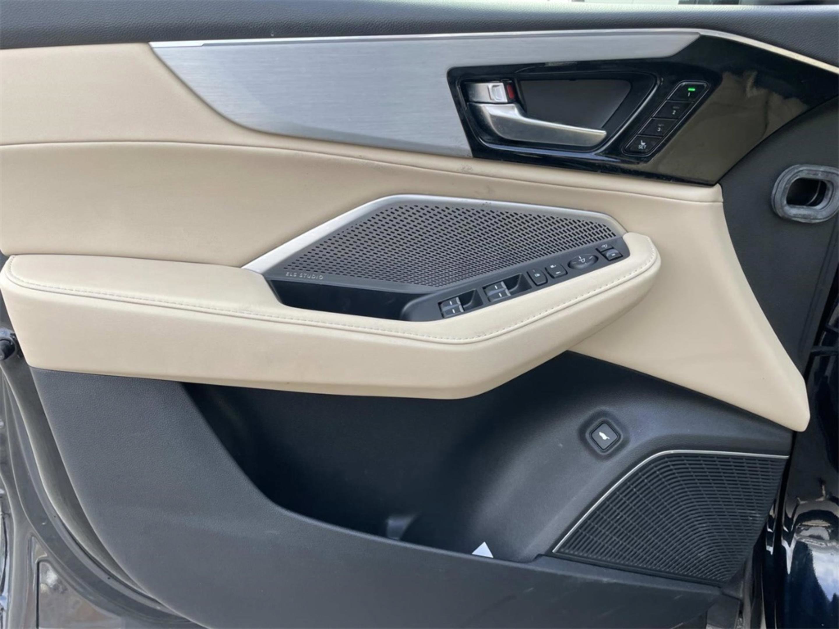 Used 2023 Acura MDX FWD w/ Technology Package image 25