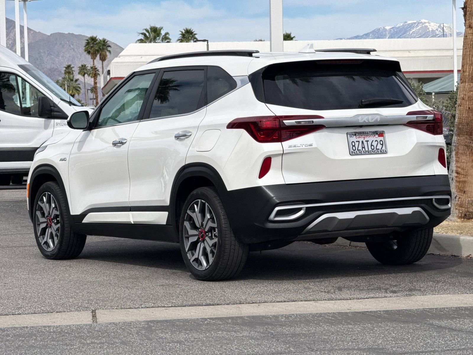 Used 2022 Kia Seltos SX w/ Sunroof Package image 5