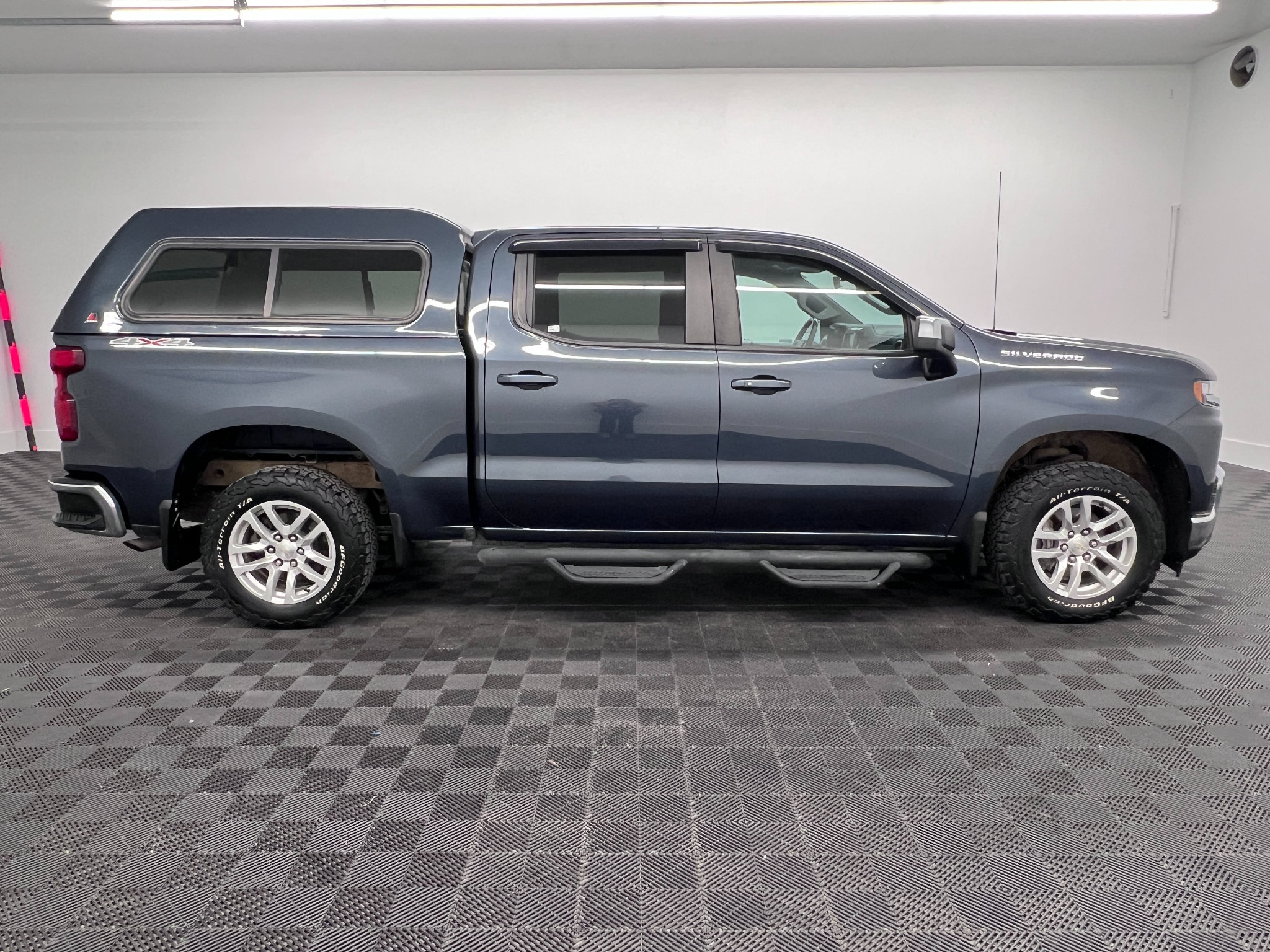 Used 2021 Chevrolet Silverado 1500 LT AWD/4WD image 6