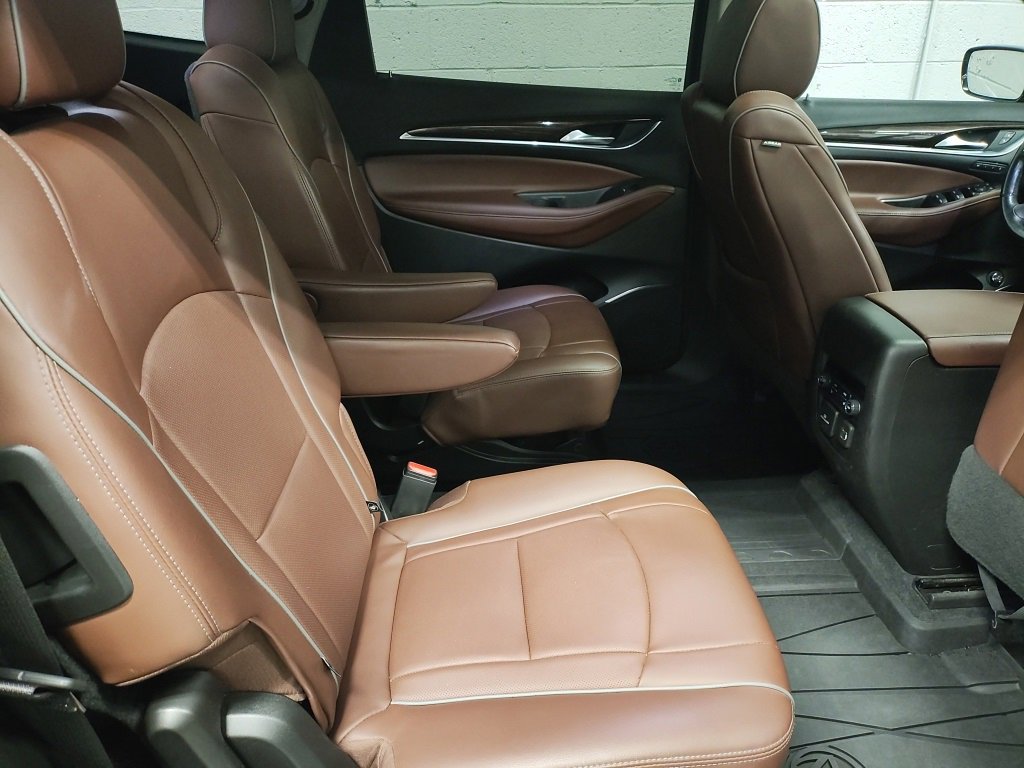 Used 2021 Buick Enclave Avenir w/ Avenir Technology Package image 12