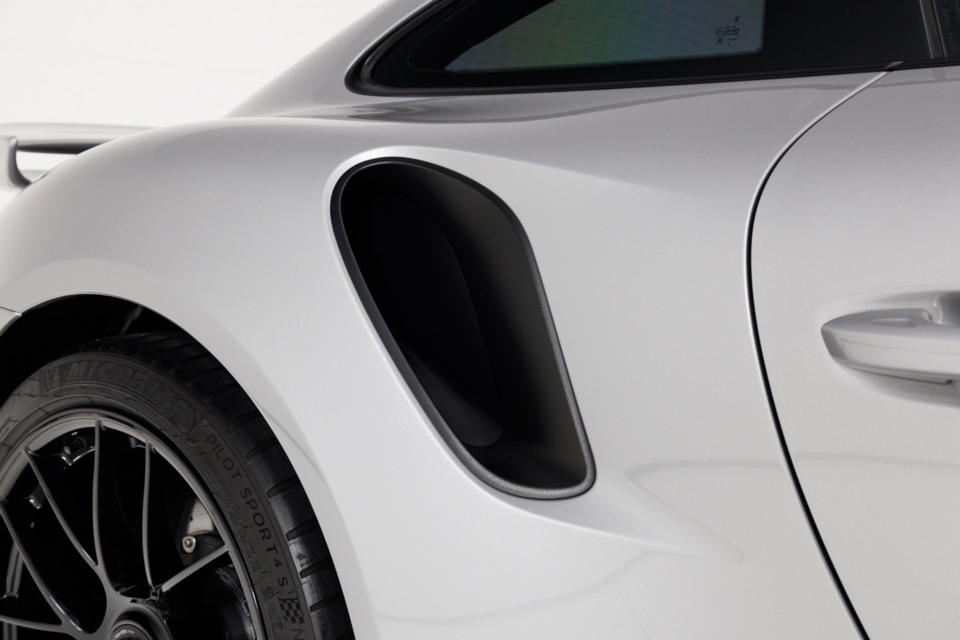 Used 2017 Porsche 911 Turbo S AWD/4WD image 67