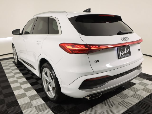 Certified 2025 Audi Q5 Prestige AWD/4WD image 3