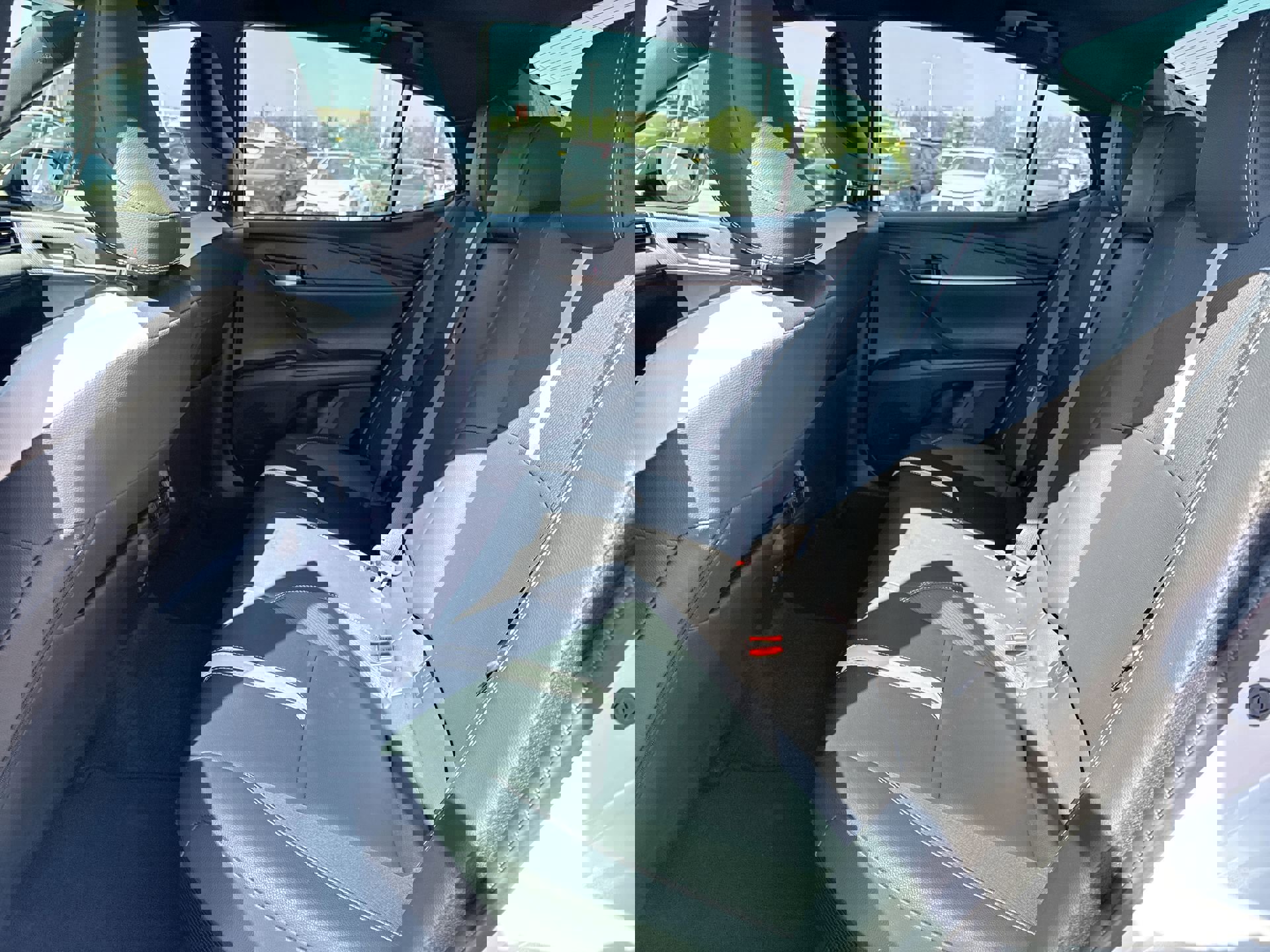 Certified 2025 Toyota Camry SE w/ Convenience Package image 23