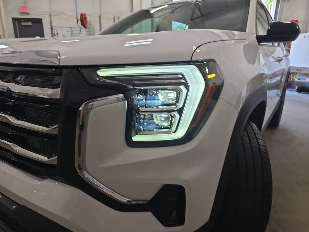 New 2026 GMC Terrain Elevation w/ Elevation Premium Package AWD/4WD image 35