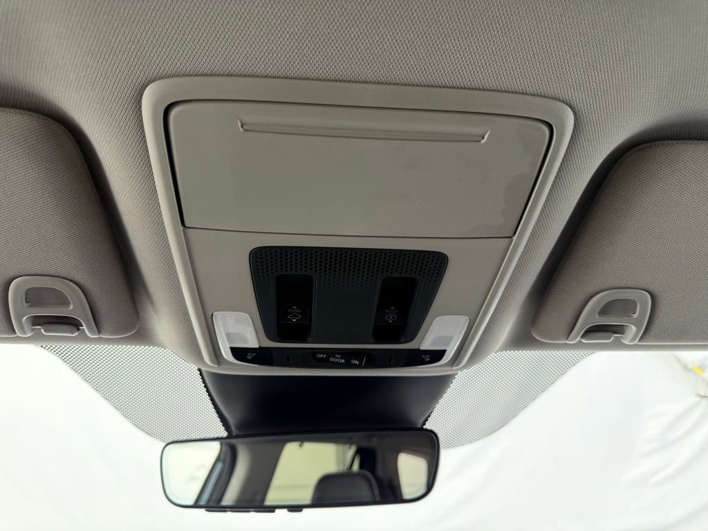 Used 2023 Honda Pilot Elite image 41