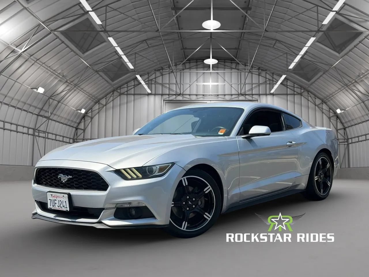 Used 2016 Ford Mustang Coupe w/ Equipment Group 051A RWD image 4